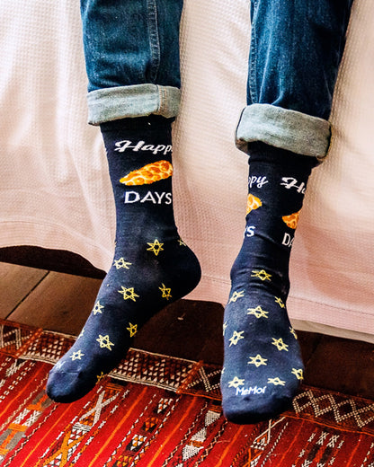 Men's Funny Pun Happy Challah-Days Novelty Crew Socks