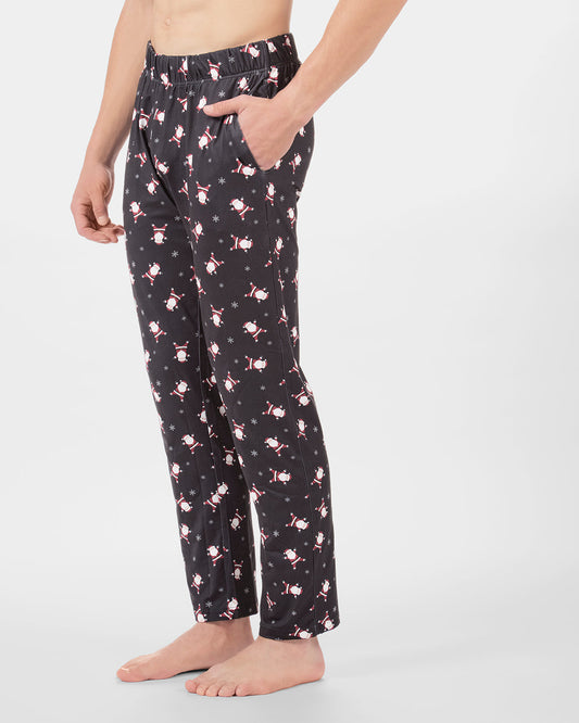 Men's "Tossed Santa" Pull-On PJ Pant in a Bag